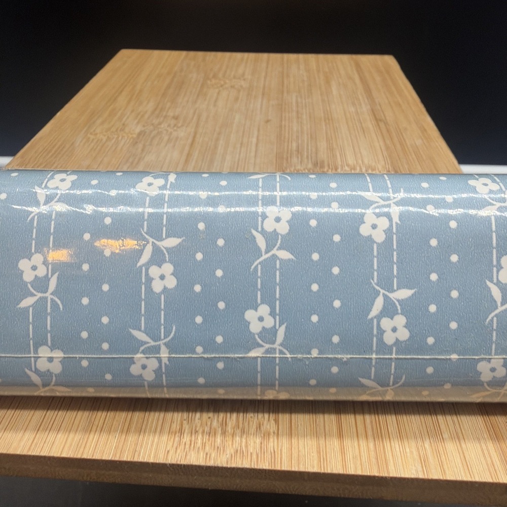 Vtg Con-Tact Cover Drawer Shelf Liner Self Adhesive 3 Yards Blue Floral Cottage